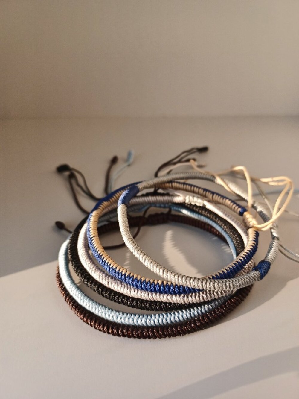 The Monk’s Diamond knitting Hand-Woven Vajra Knot